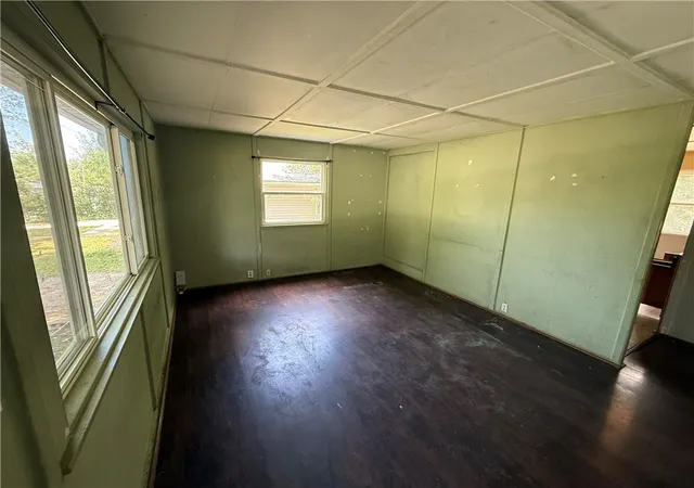 2nd image of 4529 N Forest Ave, Kansas City, MO 64116 | MLS# 2636829