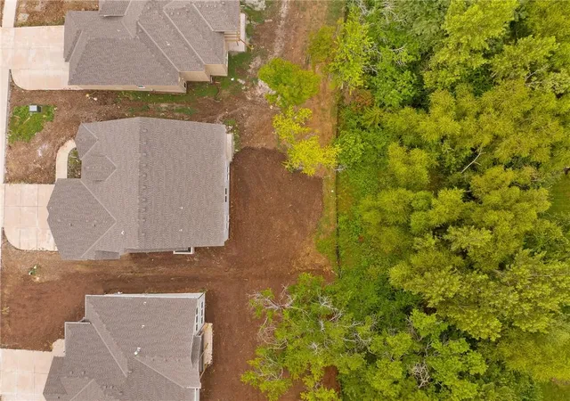 2nd image of 2328 W Wabash St, Olathe, KS 66061 | MLS# 2636843