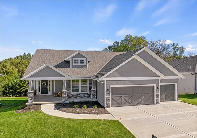 3rd image of 2328 W Wabash St, Olathe, KS 66061 | MLS# 2636843