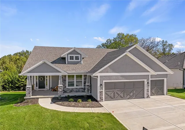 4th image of 2328 W Wabash St, Olathe, KS 66061 | MLS# 2636843