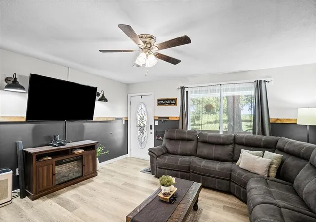 Photo 4 of Sale Pending at 17562 C Hwy, Lawson, MO 64062 | MLS# 2636859 | Listing updated on 2026-09-01