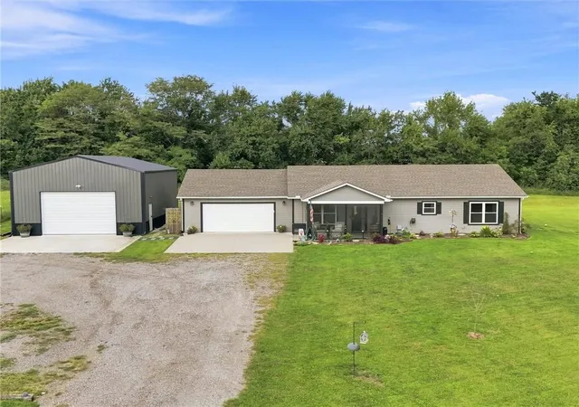 Photo 2 of Single family home for sale at 353 Nw 1261 Road, Holden, MO 64040 | MLS# 2636873 | Listing updated on 2026-08-23