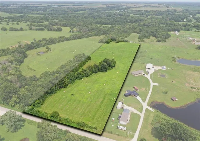 4th image of 681-B Sw State Hwy T Hwy, Holden, MO 64040 | MLS# 2636882