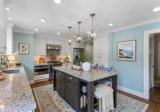 Photo 2 of Sale Pending at 109 W 65th Street, Kansas City, MO 64113 | MLS# 2636889 | Listing updated on 2026-09-25