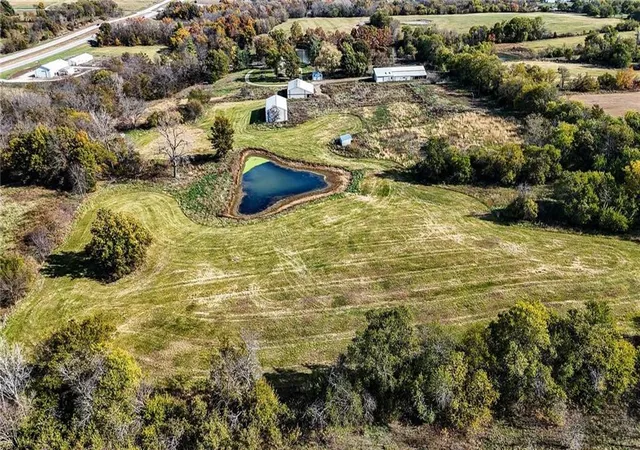 1st image of 32703 S State Route 7 Hwy, Creighton, MO 64739 | MLS# 2636895