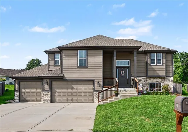 4th image of 1401 Ne 182Nd St, Smithville, MO 64089 | MLS# 2636905