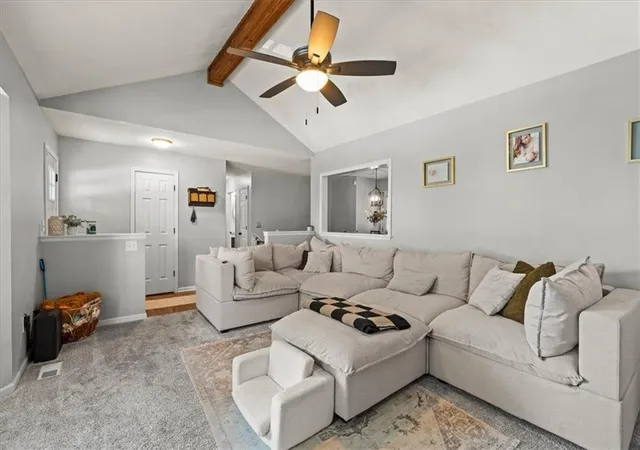 Photo 3 of Single family home for sale at 1712 NE Whitestone Dr, Lees Summit, MO 64086 | MLS# 2636910 | Listing updated on 2026-08-28