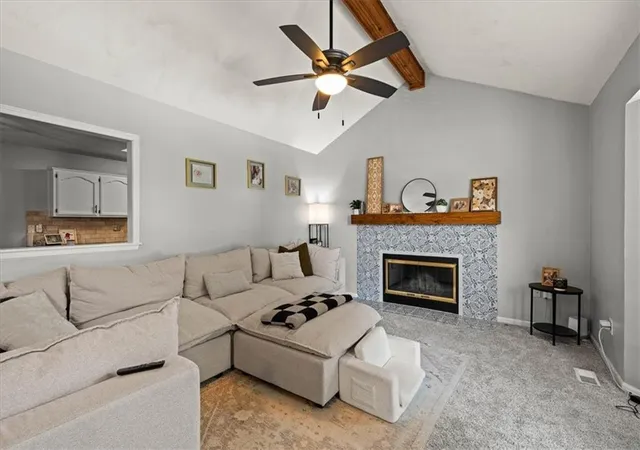 Photo 4 of Single family home for sale at 1712 NE Whitestone Dr, Lees Summit, MO 64086 | MLS# 2636910 | Listing updated on 2026-08-28