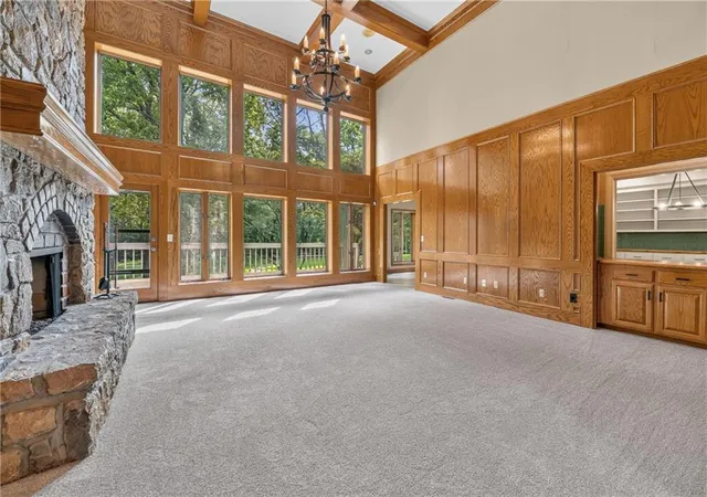 Photo 4 of Single family home for sale at 6807 Cedar Bnd, Parkville, MO 64152 | MLS# 2636916 | Listing updated on 2026-09-07