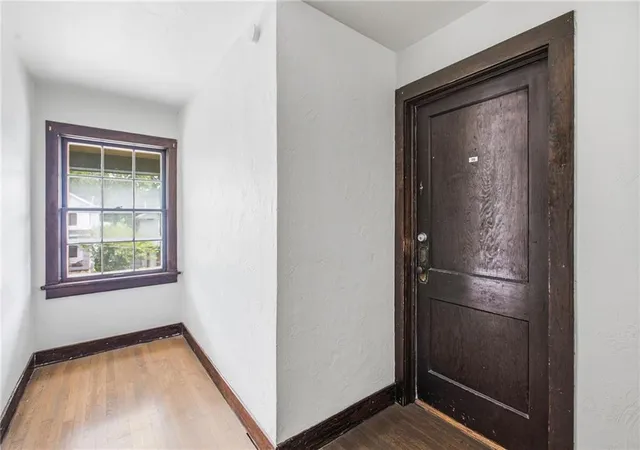 23rd image of 4340 Holly St, Kansas City, MO 64111 | MLS# 2636918