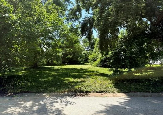 1st image of 122 Arthur Ave, Bonner Springs, KS 66012 | MLS# 2636923
