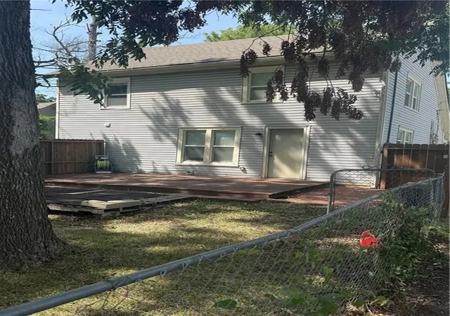 29th image of 710 E Logan St, Ottawa, KS 66067 | MLS# 2636929
