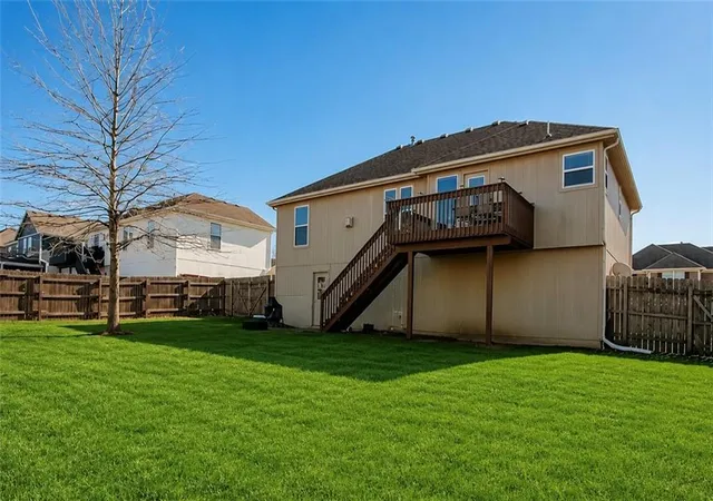 13th image of 12204 White Oak St, Peculiar, MO 64078 | MLS# 2636931