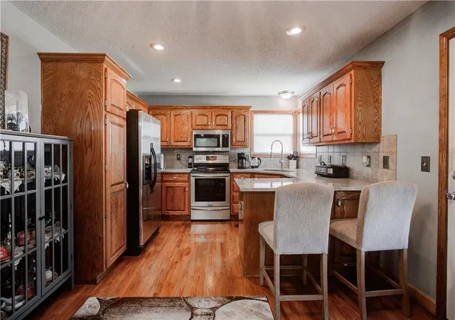 image of 12204 White Oak St, Peculiar, MO 64078 | MLS# 2636931