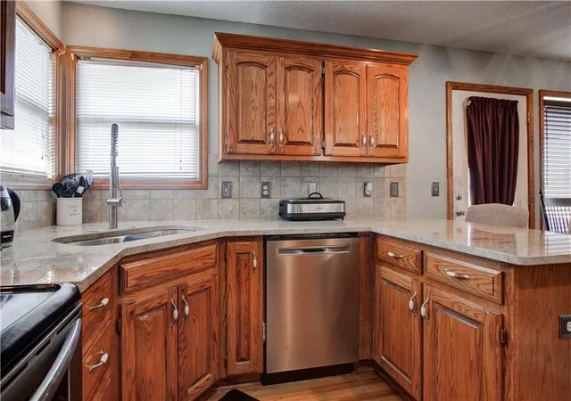 image of 12204 White Oak St, Peculiar, MO 64078 | MLS# 2636931