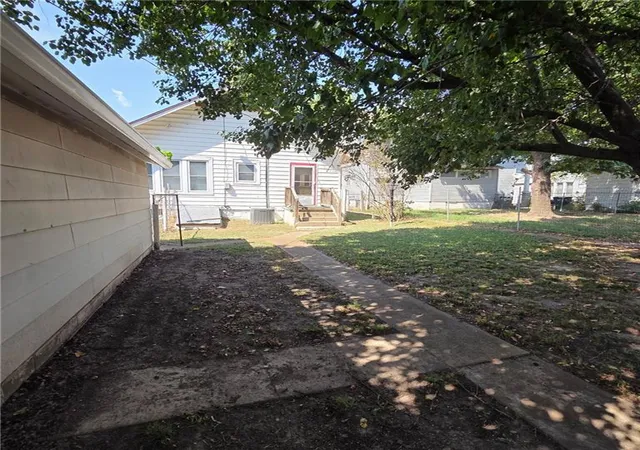 Photo 4 of Single family home for sale at 2612 Broadway Ave, Parsons, KS 67357 | MLS# 2636936 | Listing updated on 2026-09-28