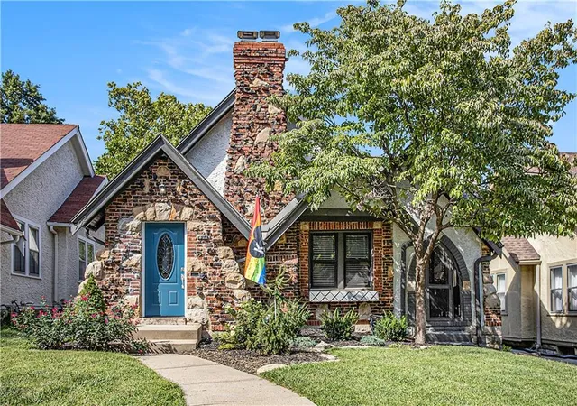 Photo 21 of Sale Pending at 702 E 71 Terrace, Kansas City, MO 64131 | MLS# 2636937 | Listing updated on 2026-08-19