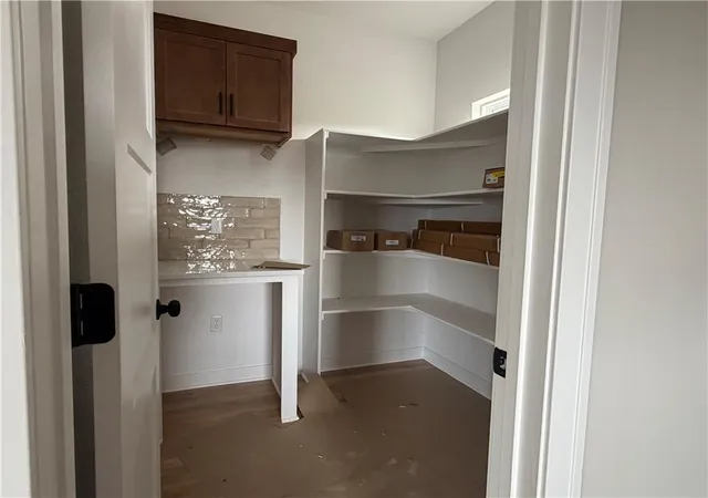 Photo 4 of Single family home for sale at 834 Reed Dr, Raymore, MO 64083 | MLS# 2636939 | Listing updated on 2026-09-29