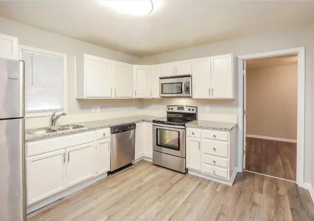 Photo 3 of Single family home for sale at 1904 N Kendall Rd, Independence, MO 64058 | MLS# 2636940 | Listing updated on 2026-10-07