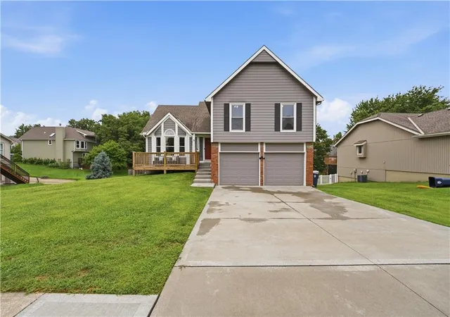 Photo 1 of Single family home for sale at 1309 Ne Chowning Dr, Kansas City, MO 64155 | MLS# 2636943 | Listing updated on 2026-08-30