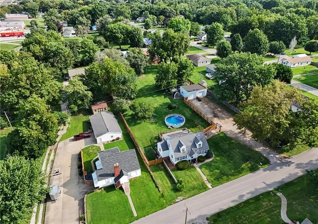 30th image of 3719 Seneca St, Saint Joseph, MO 64507 | MLS# 2636948