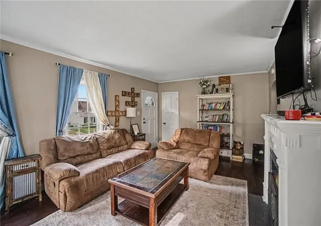 Photo 5 of Sale Pending at 3719 Seneca St, Saint Joseph, MO 64507 | MLS# 2636948 | Listing updated on 2026-08-20