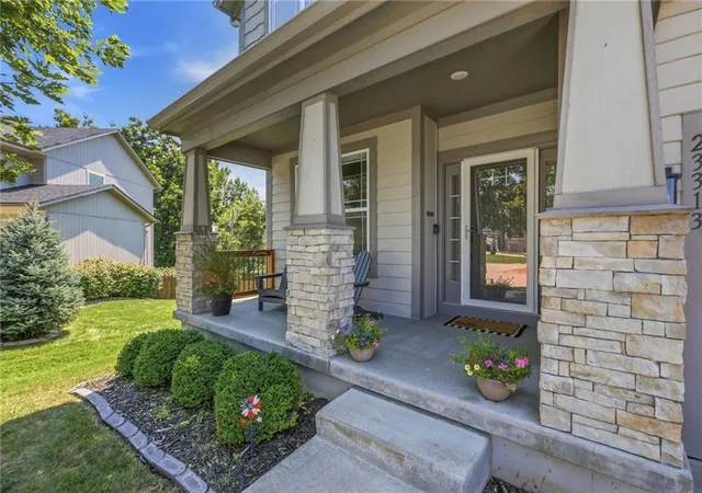 Photo 3 of Sale Pending at 23313 W 52nd Terrace, Shawnee, KS 66226 | MLS# 2636951 | Listing updated on 2026-08-31