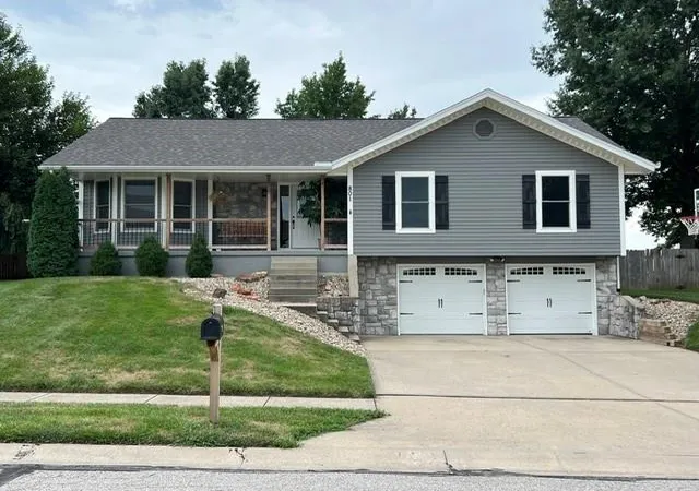 1st image of 801 Feldspar St, Kearney, MO 64060 | MLS# 2636955