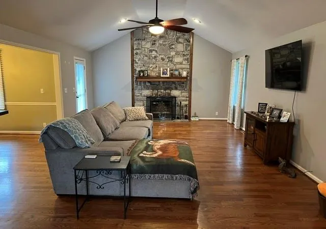 3rd image of 801 Feldspar St, Kearney, MO 64060 | MLS# 2636955
