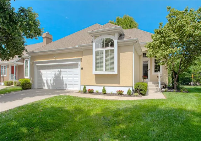 Photo 1 of Sale Pending at 812 W 132nd Terrace, Kansas City, MO 64145 | MLS# 2636956 | Listing updated on 2026-09-08