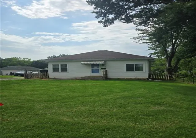 2nd image of 3506 S Crysler Ave, Independence, MO 64055 | MLS# 2636983