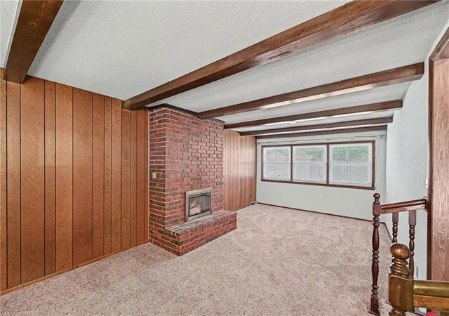 Photo 4 of Single family home for sale at 1506 Tamara Dr, Saint Joseph, MO 64506 | MLS# 2636985 | Listing updated on 2026-08-16
