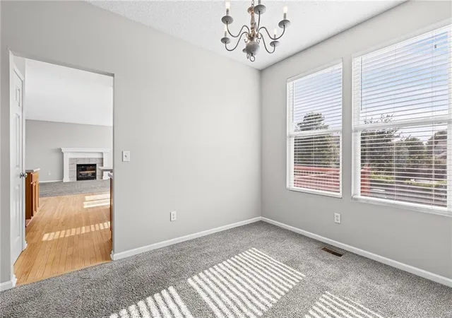 5th image of 1807 W Fredrickson Dr, Olathe, KS 66061 | MLS# 2636991