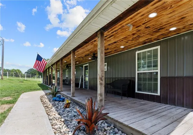 Photo 4 of Single family home for sale at 395 NW 1101st Road, Centerview, MO 64019 | MLS# 2637007 | Listing updated on 2026-10-08