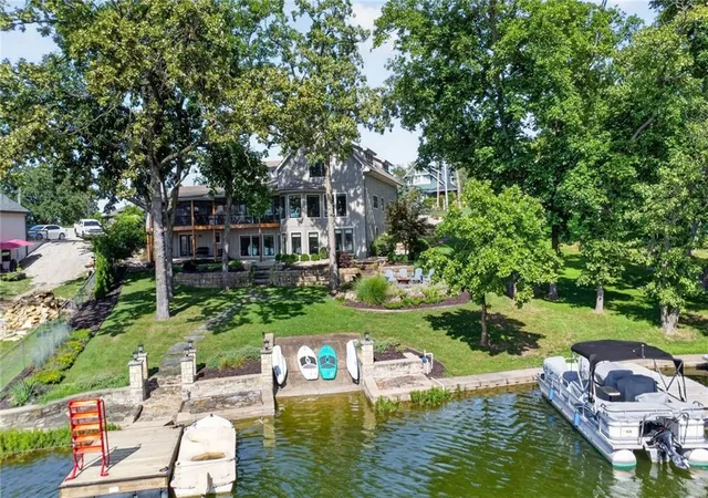 Photo 4 of Sale Pending at 7400 NW Whipple Ln, Kansas City, MO 64152 | MLS# 2637008 | Listing updated on 2026-08-29