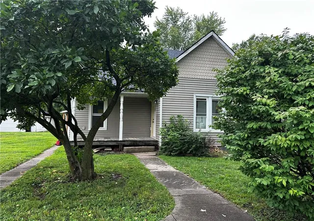 1st image of 409 Shivel Ave, Gower, MO 64454 | MLS# 2637013