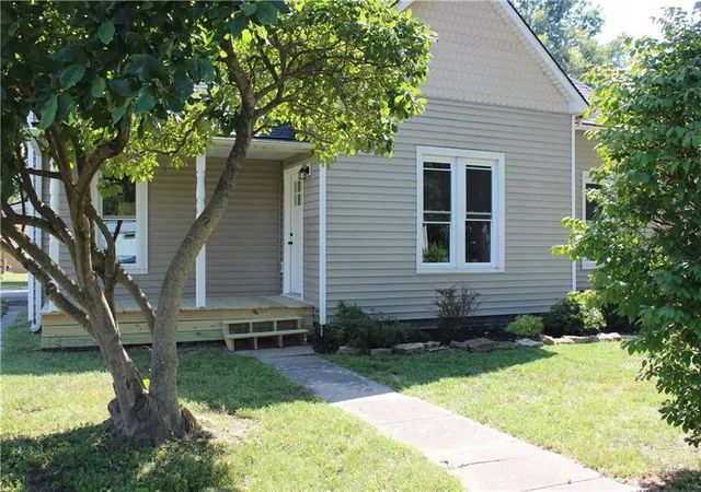 Photo 1 of Sale Pending at 409 Shivel Ave, Gower, MO 64454 | MLS# 2637013 | Listing updated on 2026-10-15