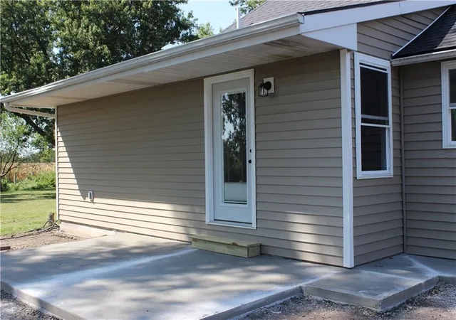 Photo 3 of Sale Pending at 409 Shivel Ave, Gower, MO 64454 | MLS# 2637013 | Listing updated on 2026-10-15