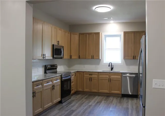 Photo 4 of Sale Pending at 409 Shivel Ave, Gower, MO 64454 | MLS# 2637013 | Listing updated on 2026-10-15