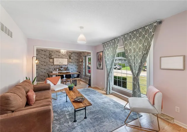 5th image of 413 Pershing Ave, Liberty, MO 64068 | MLS# 2637015