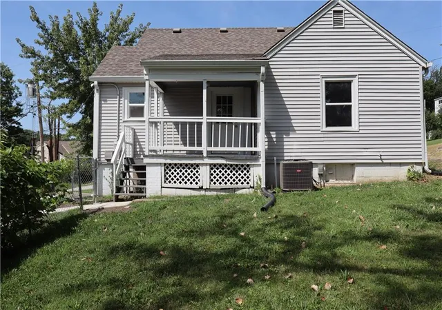 Photo 3 of Single family home for sale at 403 NE 41st Street, Kansas City, MO 64116 | MLS# 2637016 | Listing updated on 2026-09-03