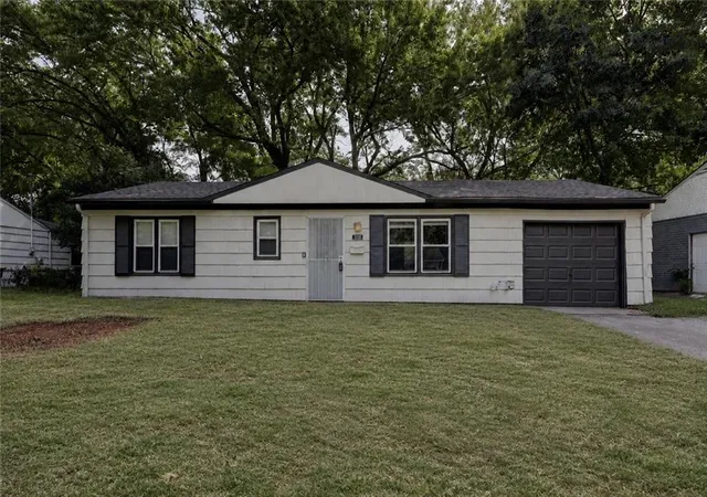 Photo 1 of Single family home for sale at 11303 Donnelly Ave, Kansas City, MO 64134 | MLS# 2637024 | Listing updated on 2026-08-17