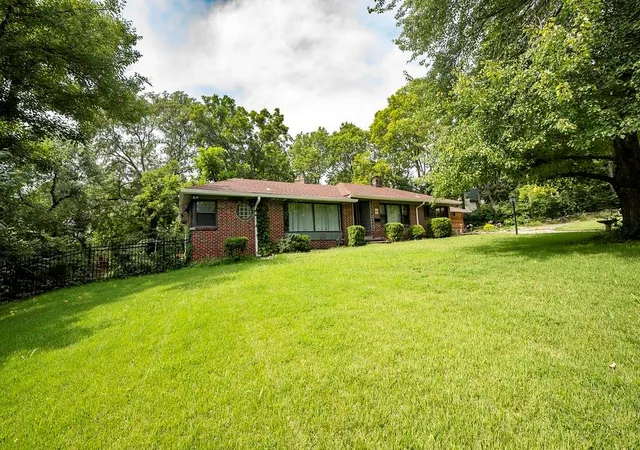 Photo 3 of Single family home for sale at 221 E 97th Street, Kansas City, MO 64114 | MLS# 2637037 | Listing updated on 2026-08-24