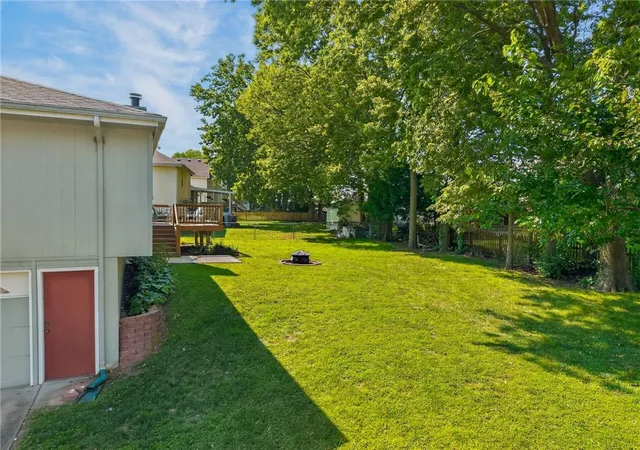 Photo 4 of Sale Pending at 320 Regency Park St, Kearney, MO 64060 | MLS# 2637038 | Listing updated on 2026-08-30