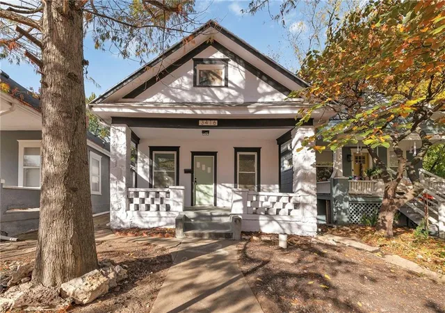 Photo 1 of Single family home for sale at 3416 Genessee St, Kansas City, MO 64111 | MLS# 2637048 | Listing updated on 2026-10-01
