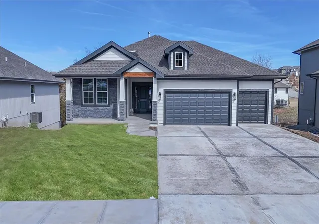 1st image of 2394 W Wabash St, Olathe, KS 66061 | MLS# 2637050