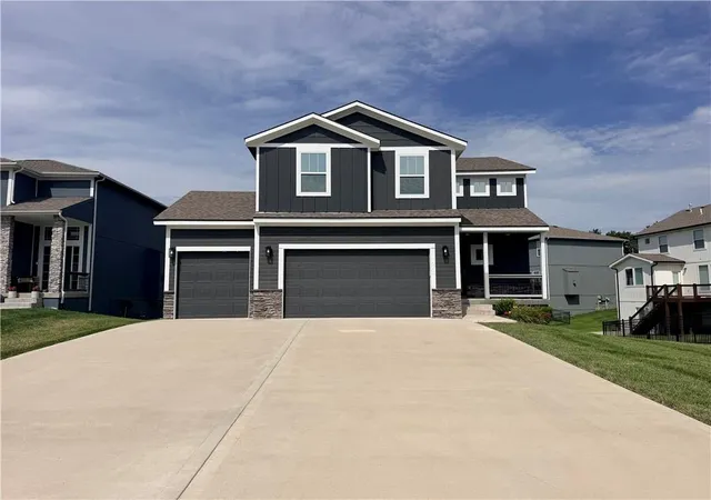 Photo 2 of Single family home for sale at 1244 Hillmann Ln, Warrensburg, MO 64093 | MLS# 2637058 | Listing updated on 2026-09-24