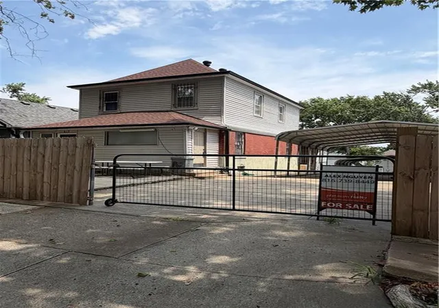 Photo 2 of Single family home for sale at 617 Cypress Ave, Kansas City, MO 64124 | MLS# 2637064 | Listing updated on 2026-08-16