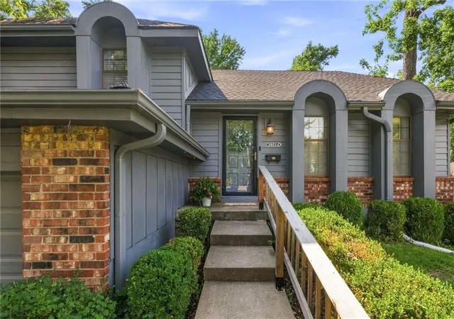 Photo 3 of Sale Pending at 10314 W 48th Street, Shawnee, KS 66203 | MLS# 2637070 | Listing updated on 2026-09-27