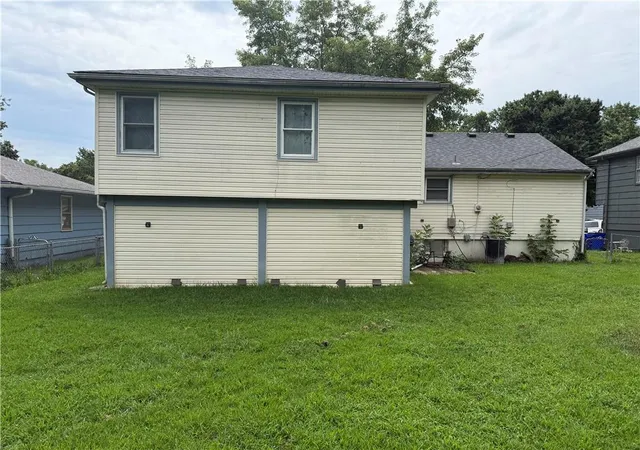 Photo 3 of Single family home for sale at 8200 E 133rd Terrace, Grandview, MO 64030 | MLS# 2637081 | Listing updated on 2026-09-29